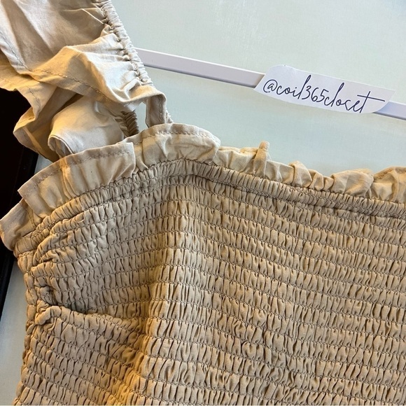 NEW Japna Smocked Eyelet Top Size Small Tan with Scalloped Hem Ruffled Straps - Picture 9 of 11